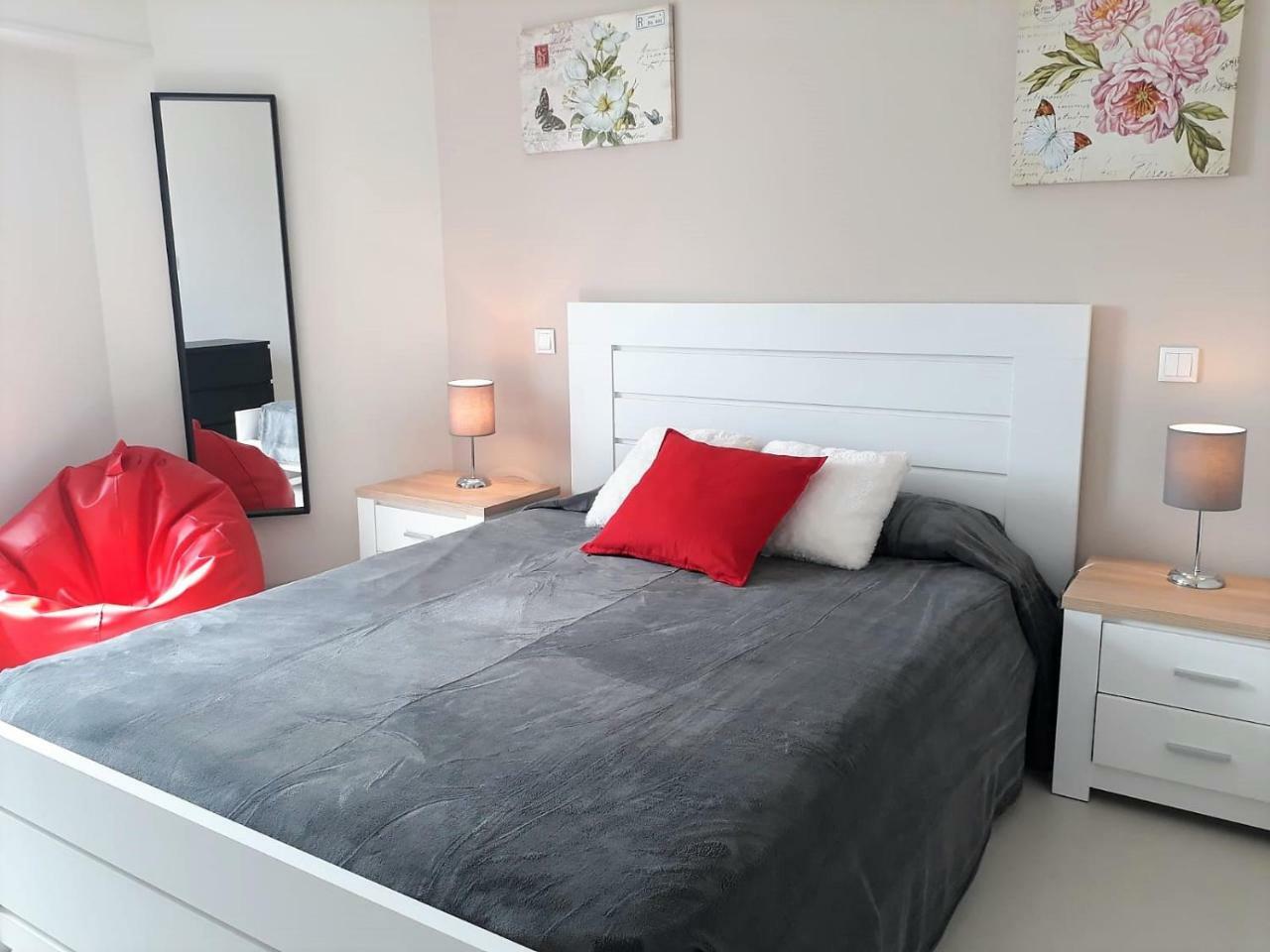 Abmar- Por-Do-Sol, Vista Mar, Remodelado, Wifi, 80Mt Praia Quarteira Luaran gambar