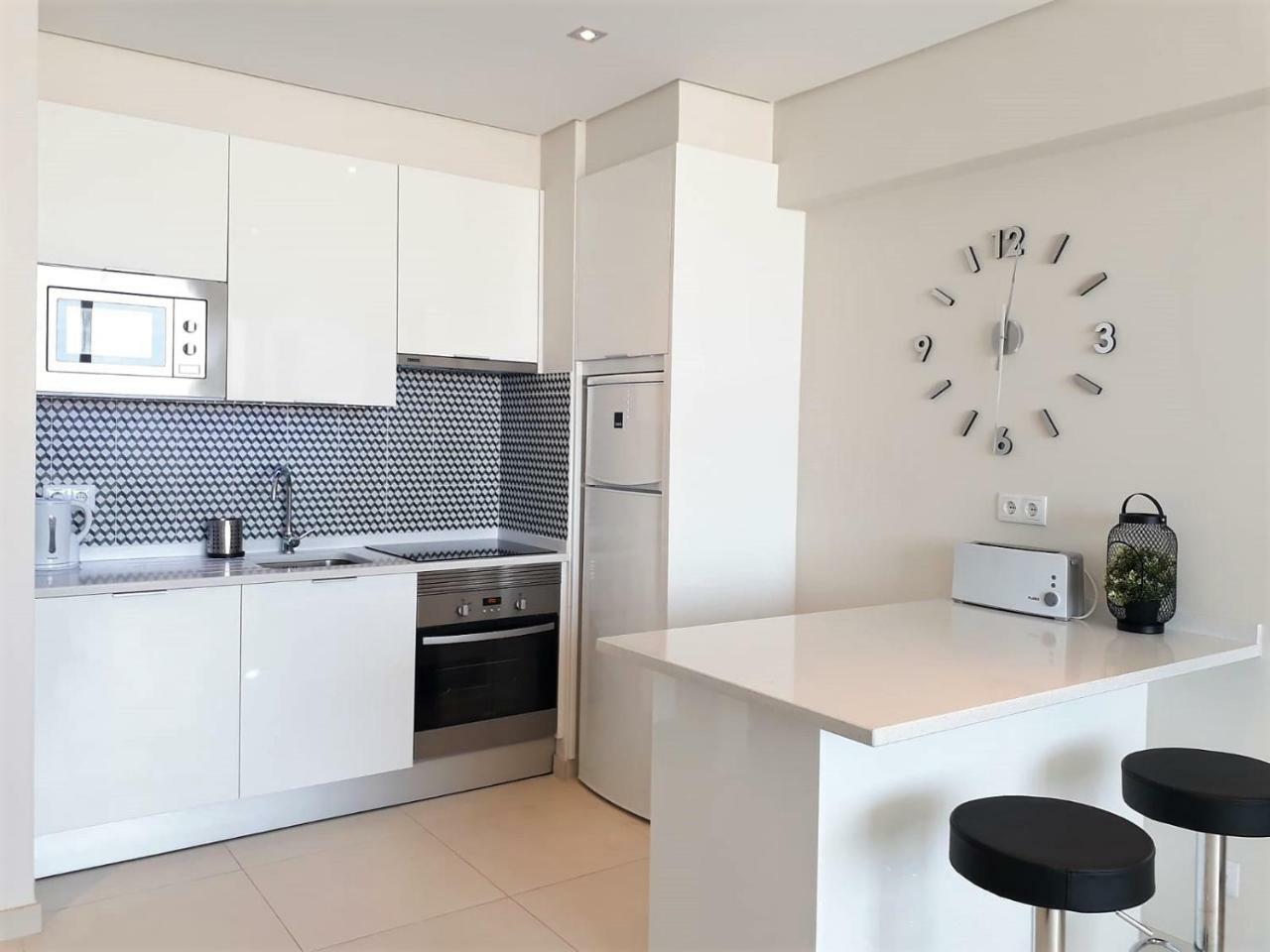 Abmar- Por-Do-Sol, Vista Mar, Remodelado, Wifi, 80Mt Praia Quarteira Luaran gambar